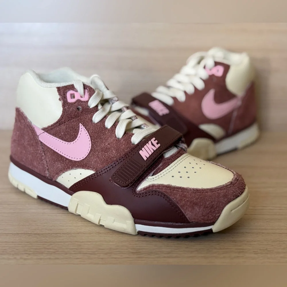 Nike Air Trainer 1 Valentine’s Day